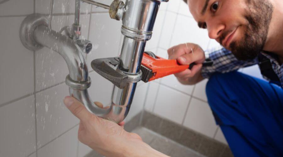 Professional same day plumber services in Friendswood, TX